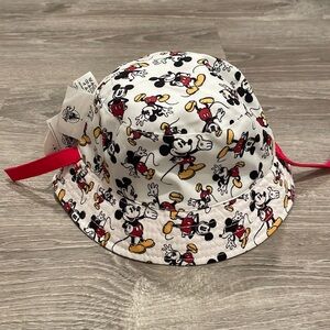 NWT Disney Reversible Bucker Hat
